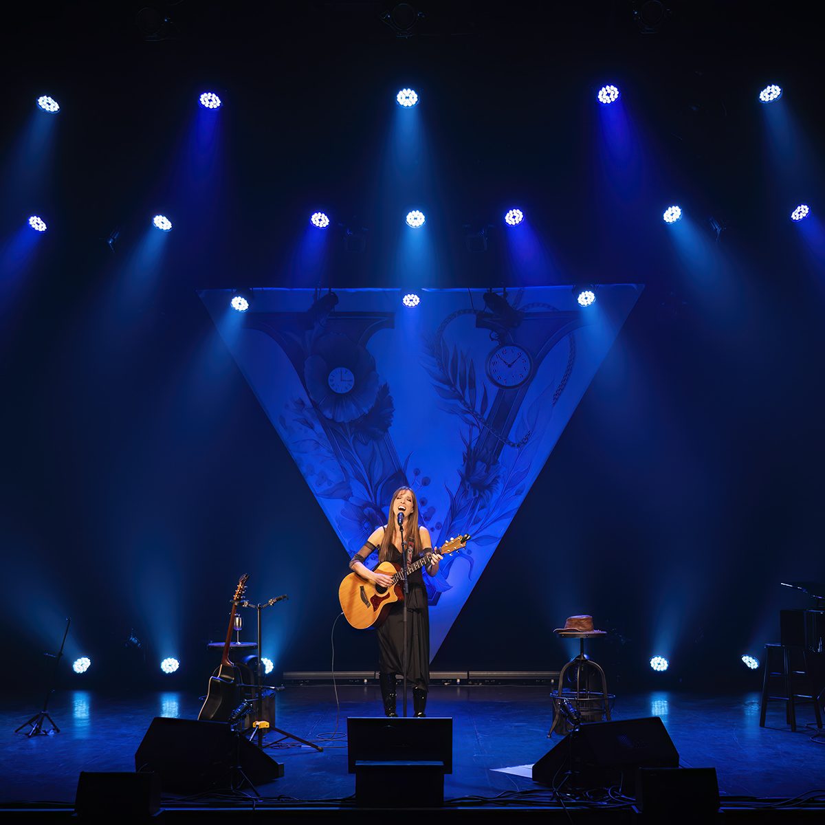 LYNDA LEMAY ‘La onzième Folie’ ©Sébastien St-Jean BD - 1